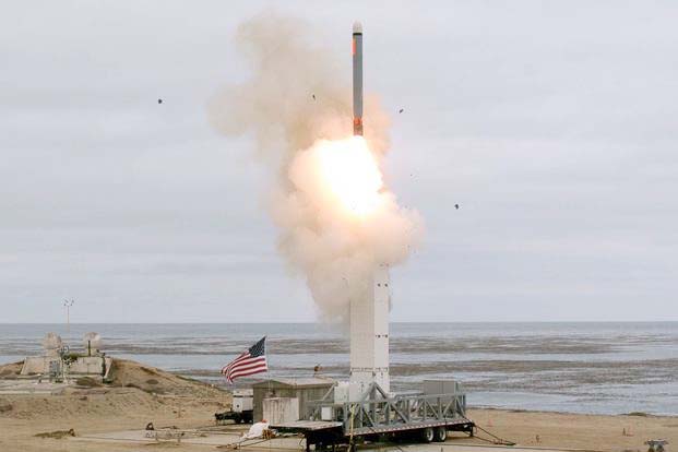 Mỹ bắn thử tên lửa tầm trung sau khi INF đổ vỡ

